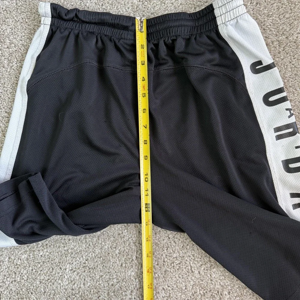 Jordan Basketball Shorts Kids XL 13-15 Yrs Black White Mesh Colorblock Gym